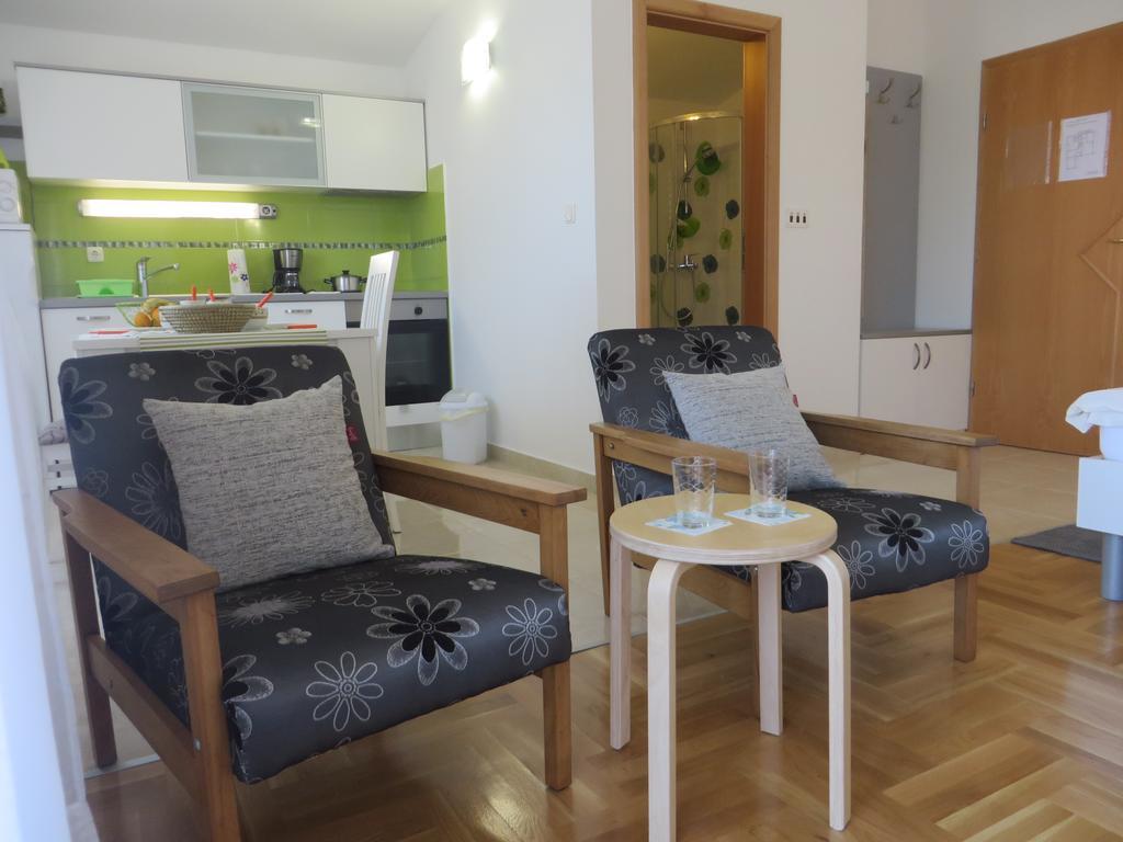 Filipovic Apartments With Pool Biograd Na Moru Zewnętrze zdjęcie