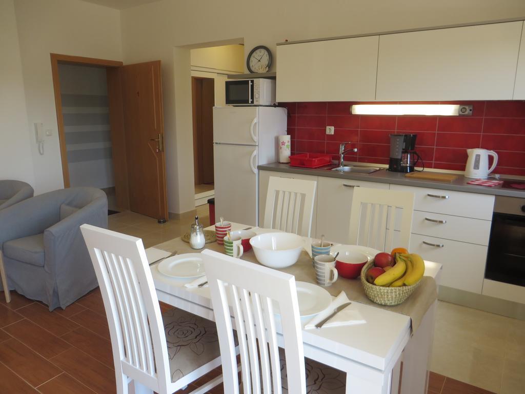 Filipovic Apartments With Pool Biograd Na Moru Zewnętrze zdjęcie